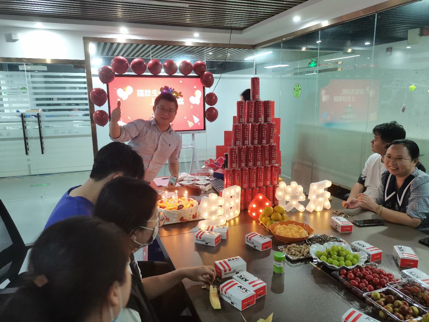 2023年熊猫体育新材第三季度员工生日会