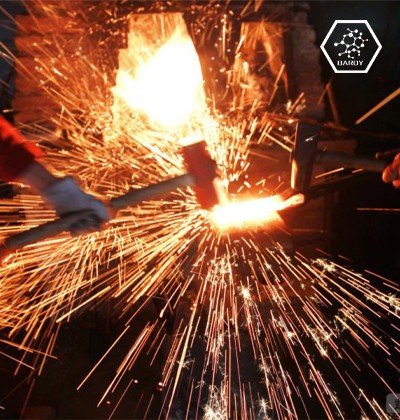 百炼钢成绕指柔